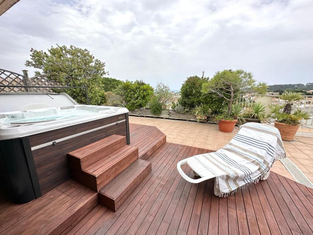 Appartement Panoramic Sea View Penthouse With Jacuzzi And 450 Sqm Terrace à Antibes Extérieur photo